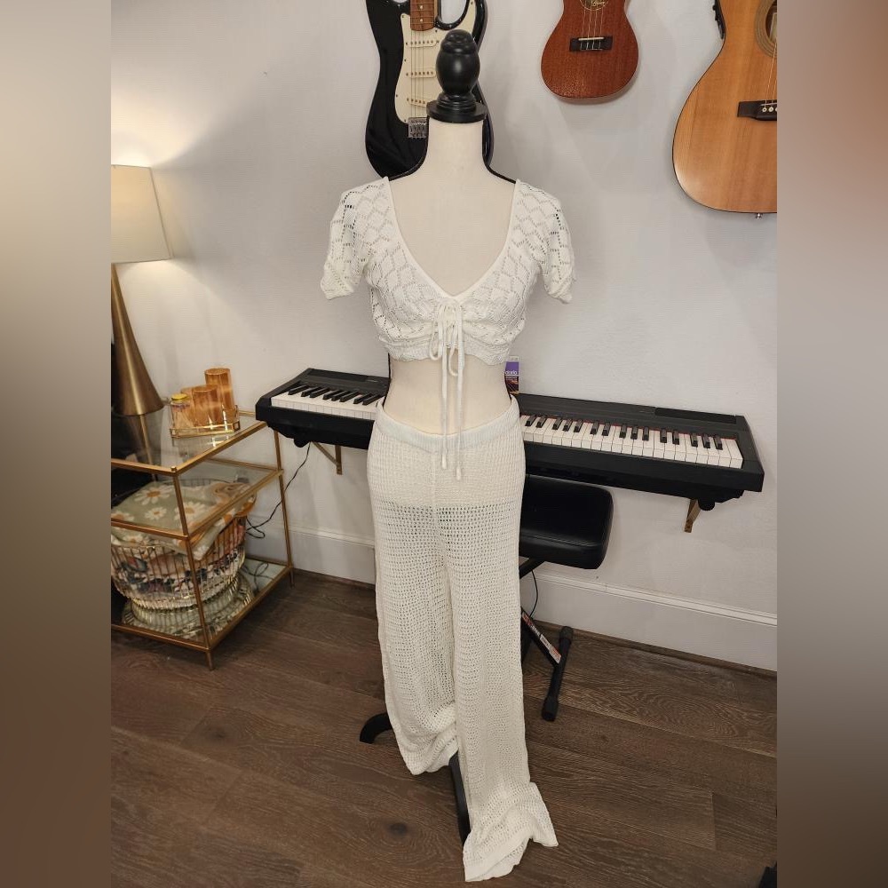 NWT Sincerely Jules Crochet Set